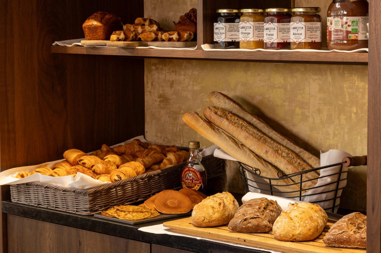 Hôtel Étoile Maillot - Breakfast
