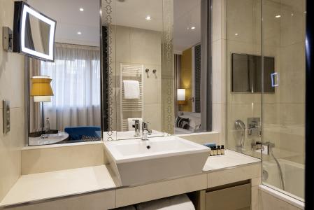 Hôtel Étoile Maillot - Rooms & Suites