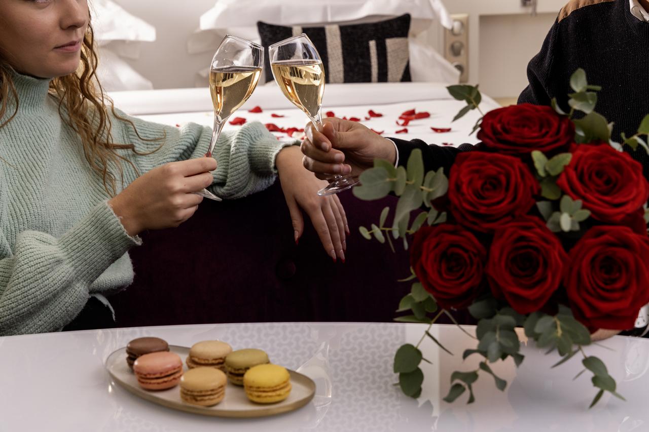 Hôtel Étoile Maillot - Rooms & Suites