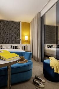 Hôtel Étoile Maillot - Rooms & Suites